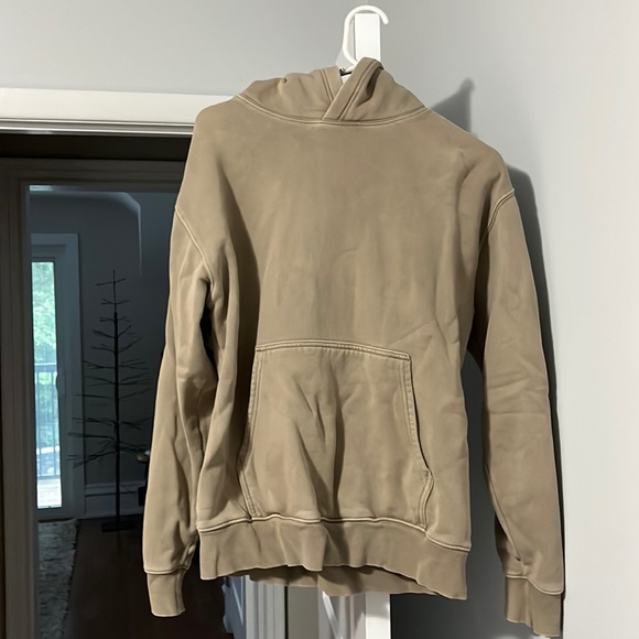 TNA Sweaters - TNA tan fleece hoodie